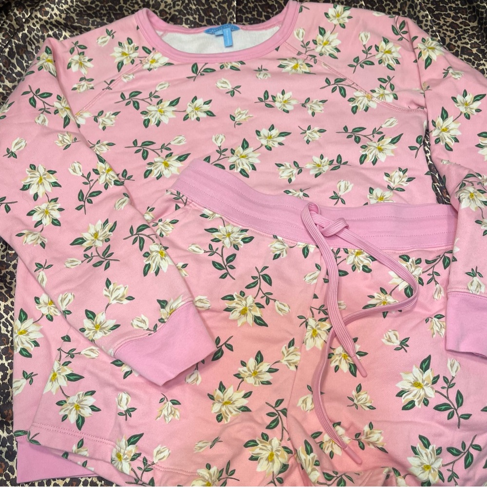 Draper James Natalie Set Sweater and Shorts